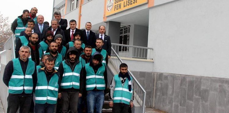 Denetimli Serbestlik kapsamında yükümlüler okulların bakımını gerçekleştiriyor