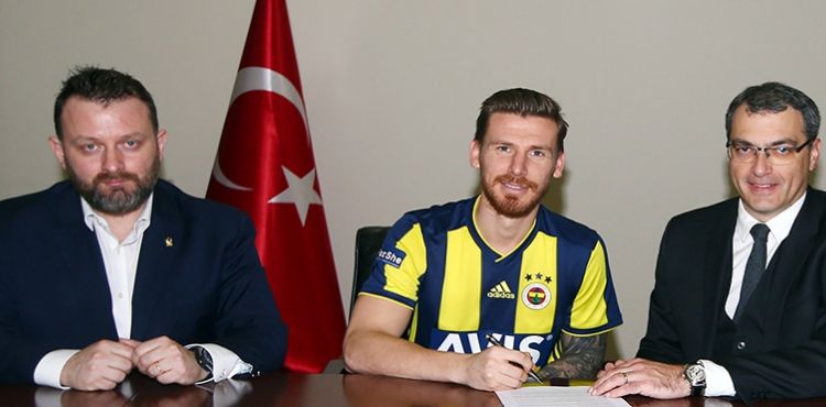 Fenerbahçe, Serdar Aziz'i resmen açıkladı