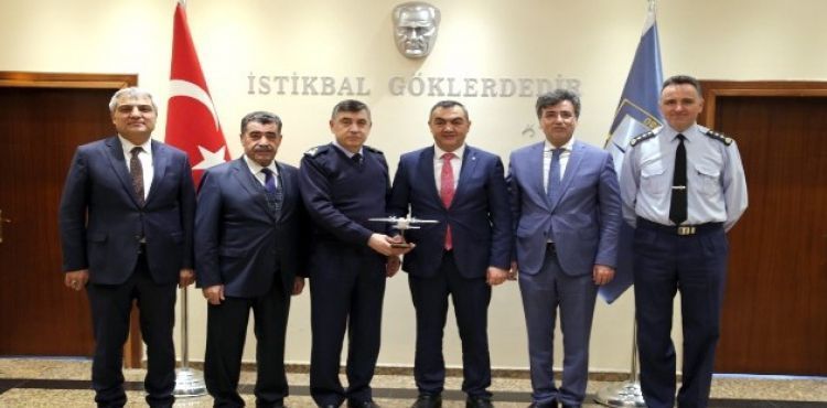 KAYSO'dan 2'nci Hava Bakım Fabrika Müdürlüğüne Tebrik Ziyareti