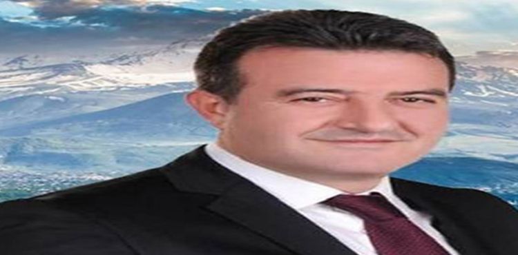 Kürtüncü ‘adayım’ dedi ve projelerini anlattı