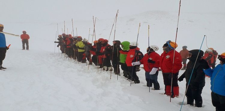 AKUT, kış arama kurtarma eğitimini Erciyes'te yaptı