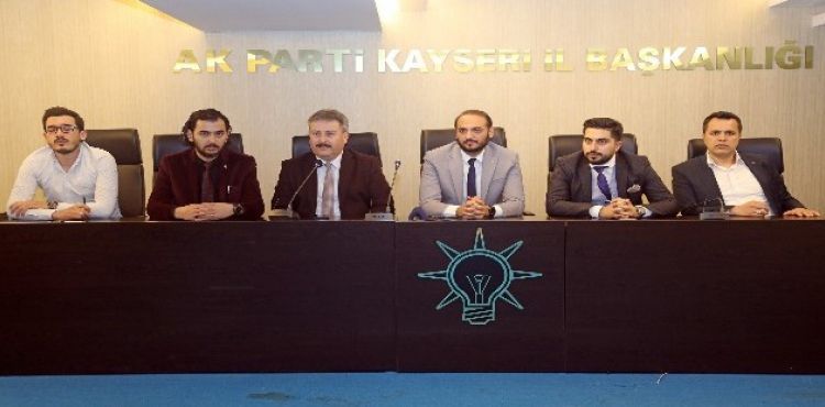 Başkan Palancıoğlu AK Gençlerle