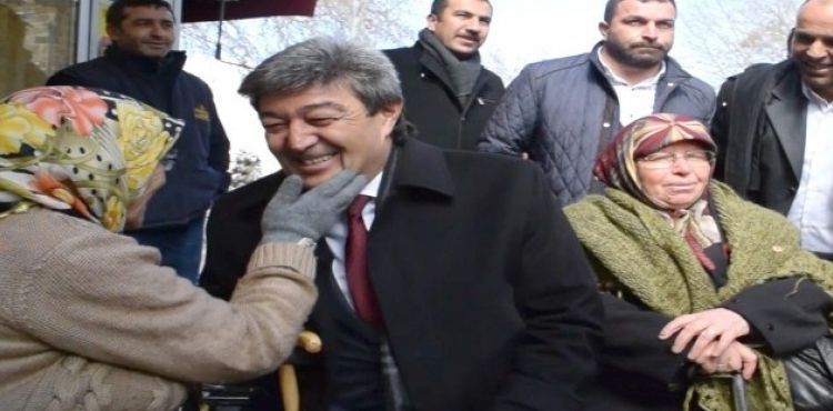 Millet İttifakı Büyükşehir Belediye Başkan Adayı Dursun Ataş'a yoğun ilgi