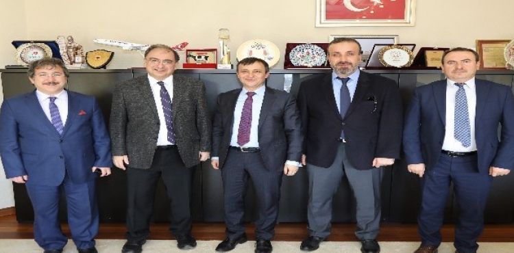 Sağlık Bakanlığı Kamu Hastaneleri Genel Müdürü Prof. Dr. Rahmi Kılıç, ERÜ Rektörü Çalış'ı Ziyaret Etti