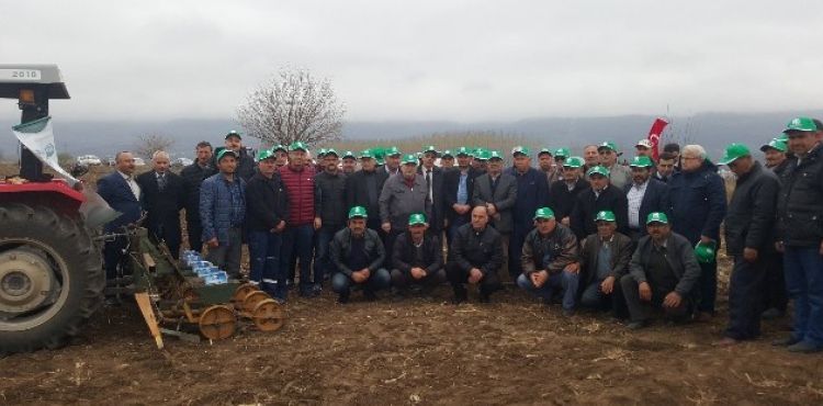 Kayseri Şeker'den Tokat-Niksar'da tarla günü etkinliği