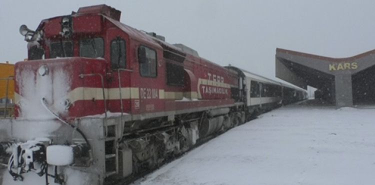 İsviçre'den yola çıktı, Kars'a ulaştı