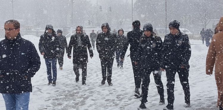 Doğu Anadolu buz tuttu: Ardahan eksi 12