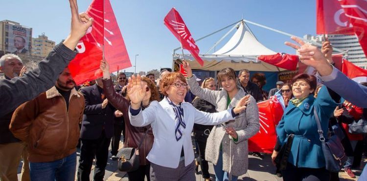 Karaoğlu, Cumhuriyet Meydanı’nı Salladı