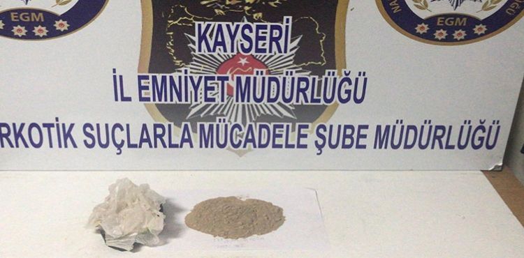 Uyuşturucuyu torpidoya gizledi