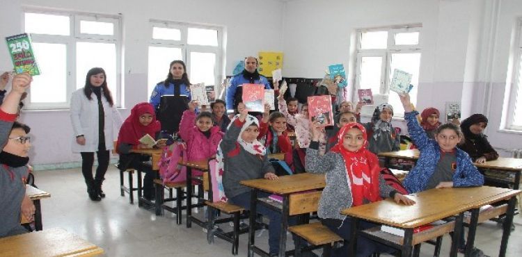 İl Emniyet Müdürlüğünden Eğitime Büyük Destek
