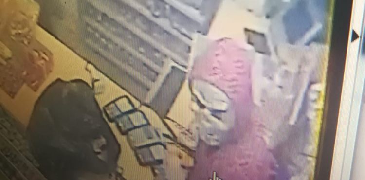 Maskeli hırsızlar akaryakıt istasyonunu böyle soydular