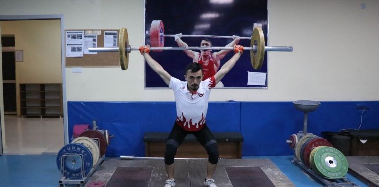 İşsiz şampiyon