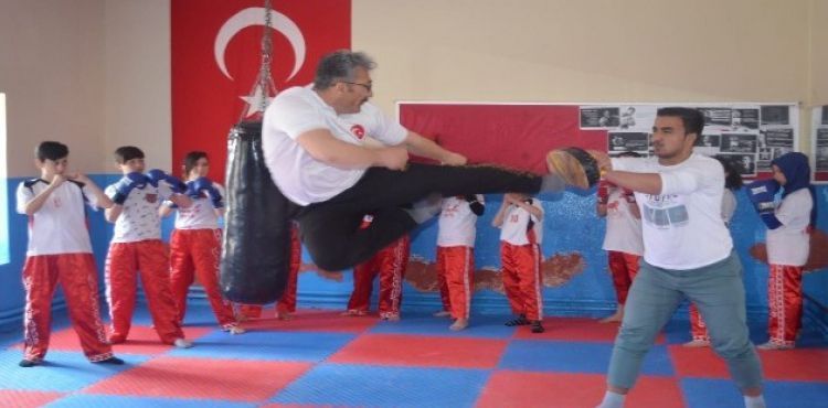 Develi'den Wushu Trkiye ampiyonasna 3 Sporcu Katlacak