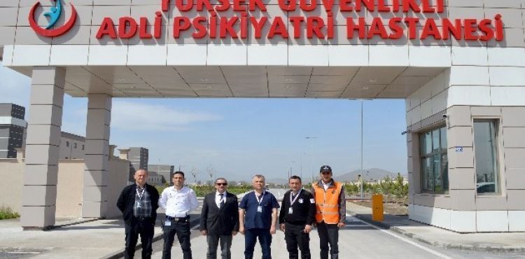 Kayseri Şehir Hastanesi Başhekim Yardımcısı Uzm. Dr. Reyhancan,