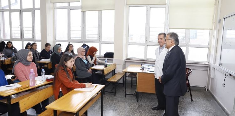 BAŞKAN BÜYÜKKILIÇ’TAN EĞİTİME BÜYÜK ÖNEM