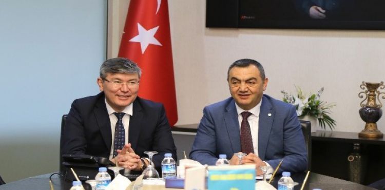 Kazak Büyükelçi'den KAYSO'ya Ziyaret