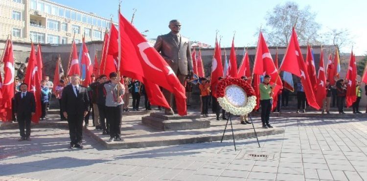Duygulandıran 23 Nisan Kutlaması