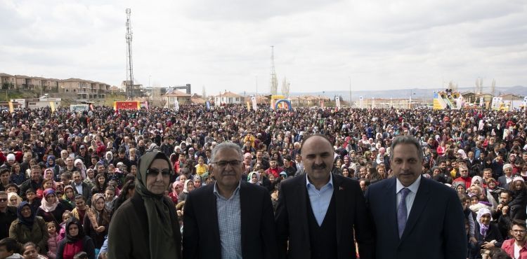 23 NİSAN’DA MUHTEŞEM ŞENLİK