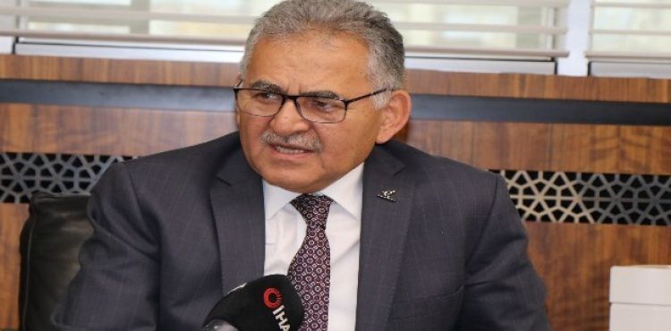 Başkan Büyükkılıç'tan Kayseri sorusunu bilemeyen yarışmacıya teşekkür