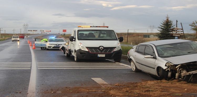 Kayseri'de Trafik Kazas: 4 Yaral