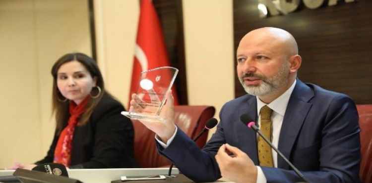 SSB'den Kocasinan Meclis üyelerine teşekkür plaketi