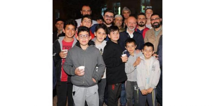 Kocasinan'ın İkram Çeşmesi'nden Limonata Akıyor