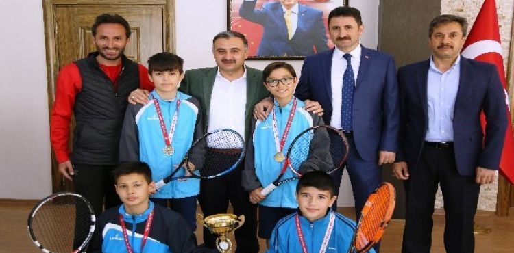Kayseri Kort Tenis Turnuvasının Şampiyonu; Develi