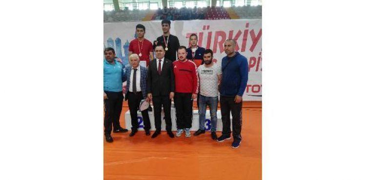 Kayserili Genç Boksörlerden Türkiye Üçüncülüğü