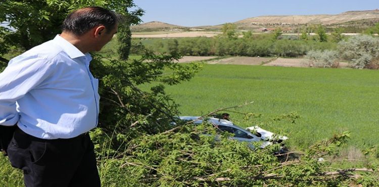 Kurtulduğuna sevinmedi, otomobiline üzüldü