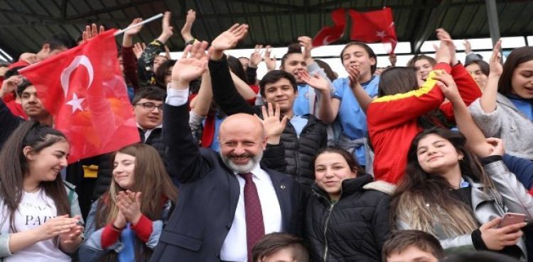 Başkan Çolakbayrakdar'dan 19 Mayıs kutlama mesajı