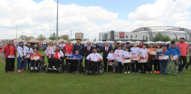 19 Mayıs Atatürk'ü Anma Gençlik ve Spor Bayramı Coşkuyla Kutlandı
