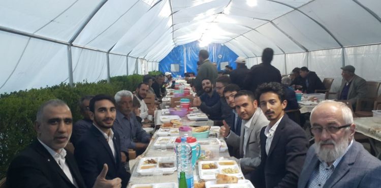 AGD İFTAR ÇADIRINA YOĞUN İLGİ
