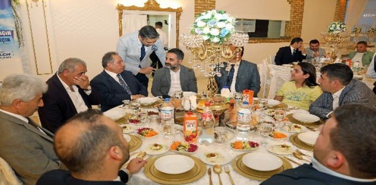 Bakan Yaln'dan Cumhur ttifak'na iftar