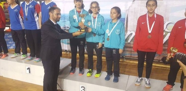 Analig Masa Tenisi'nde Kayseri Rüzgarı