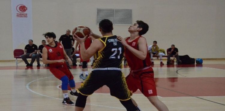 Basketbol Heyecanı Başladı