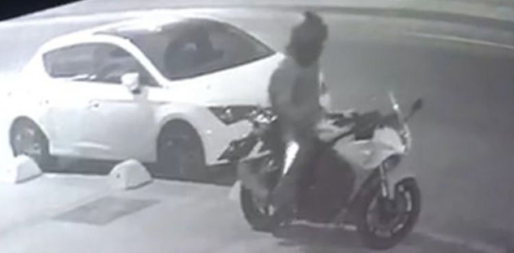Üç gün önce satın aldığı motorunu 5 saniye içinde çaldılar