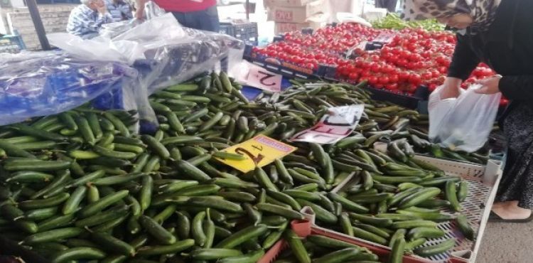 Pazarda Sebze Fiyatları Düşüşe Geçti