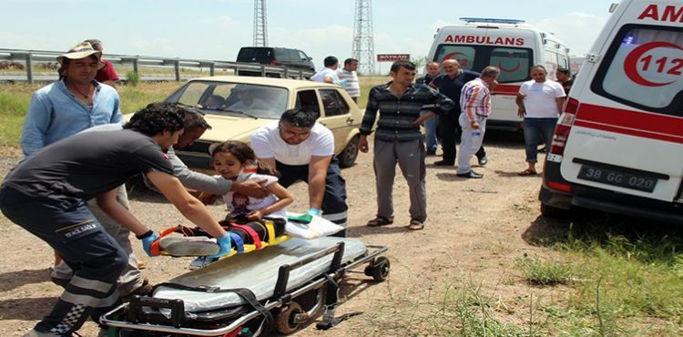 Takla atan otomobilde can pazarı: 5 yaralı