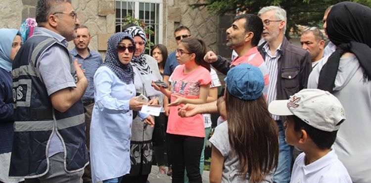Bursluluk sınavında 'fotoğraf' sıkıntısı