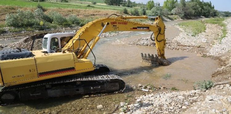 Krsal Mahallelerde Sulama Bendi Ve Yol almas