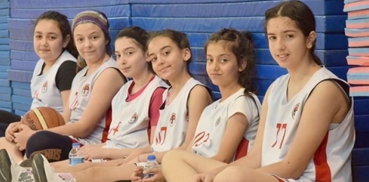 Hasketbol Gençlik ve Spor Külübü 115 sporcu ile 115 resmi maça çıktı