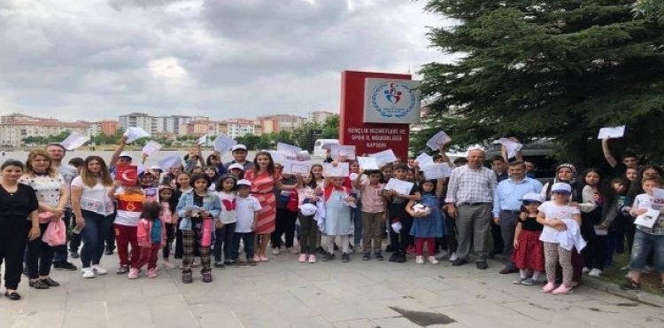Gençlerin çifte karne sevinci