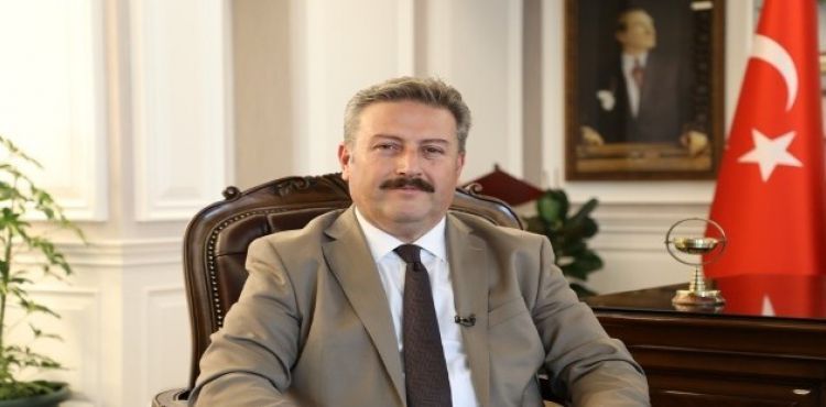 Başkan Dr. Mustafa Palancıoğlu