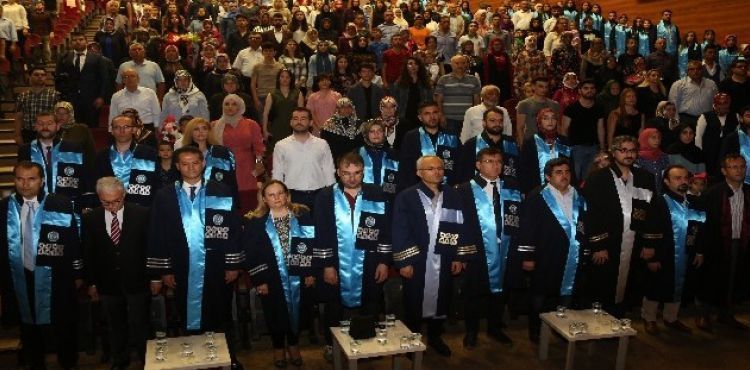 KAYÜ Safiye Çıkrıkçıoğlu MYO'dan 220 Öğrenci Mezun Oldu