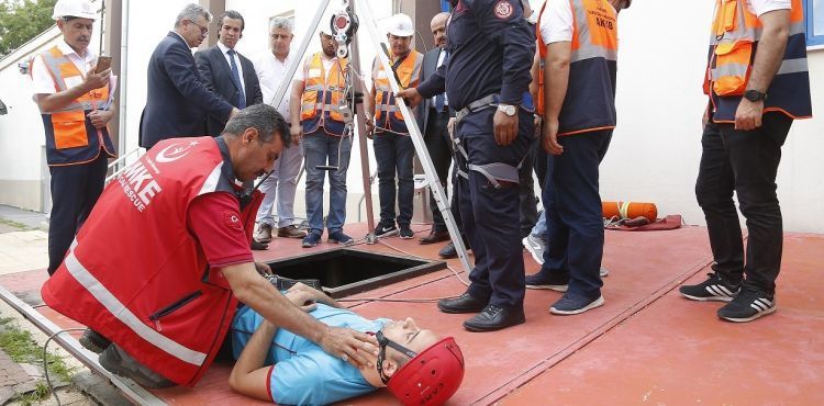 İTFAİYE’DEN TATBİKATLI EĞİTİM