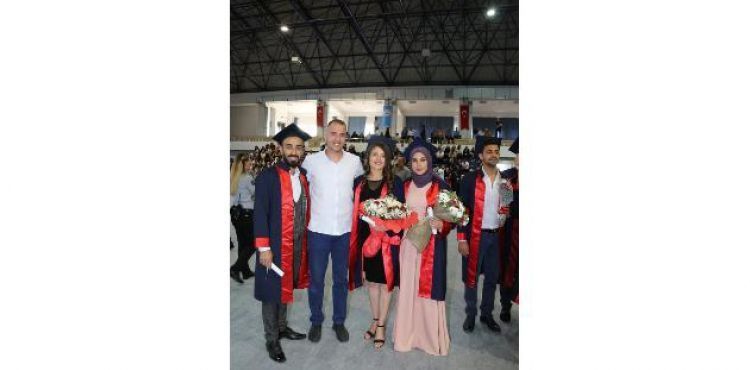 ERÜ'nün Milli Akademisyenleri Gençlere Taş Çıkartıyor