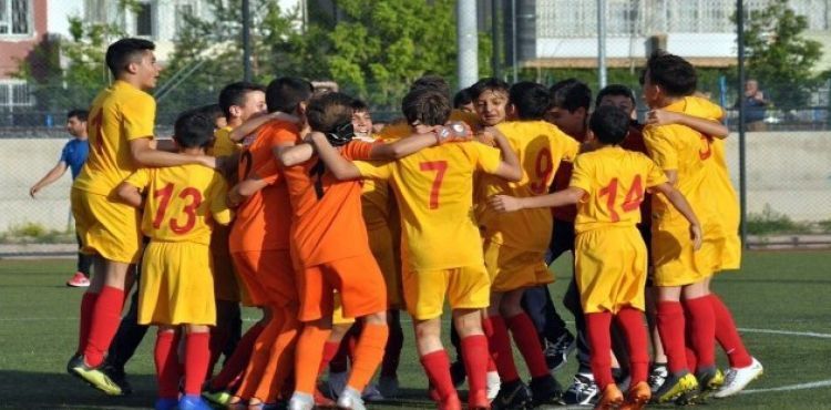 U13 Liginde şampiyon Kayserispor