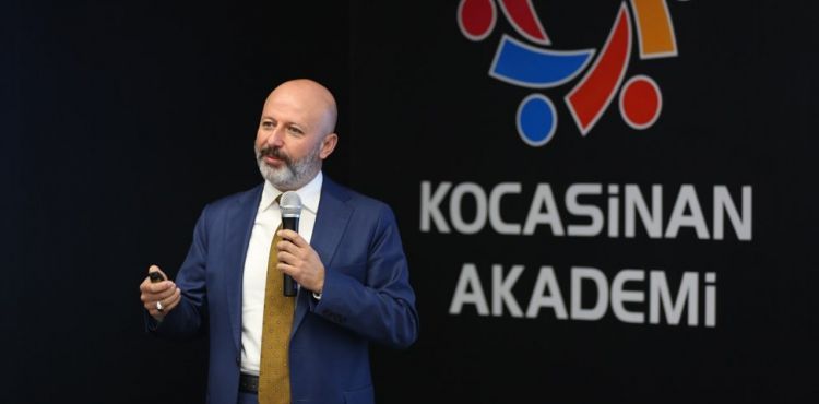 KOCASİNAN AKADEMİ EĞİTİMLE AİLE BAĞLARINI GÜÇLENDİRİYOR