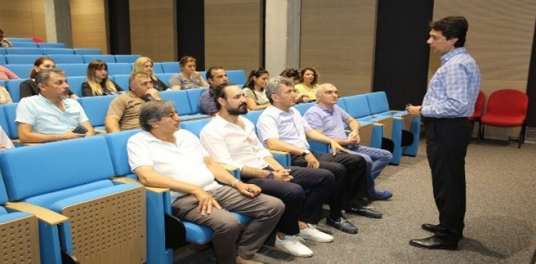 AGÜ Çocuk Üniversitesi'nden Eğitici Eğitimi