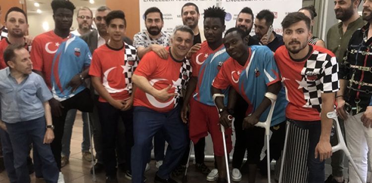 Ünlü sanatçılar bu sefer engelli sporcular için söyledi